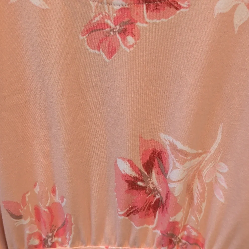 Charter Club Intimates, Full Length Lightweight Peach/Pink Floral Robe. Small